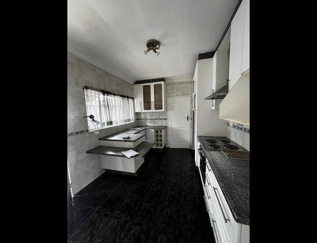 3 BEDROOM HOUSE FOR SALE IN ELSPARK